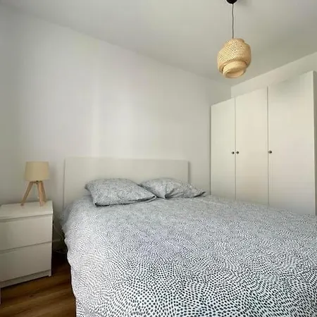 .l'armor. Avec Terrasse & Parking Апартаменты