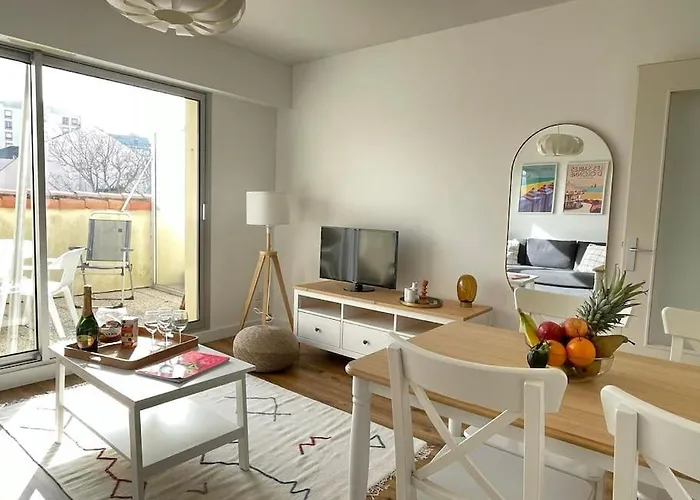 Appartement .l'armor. Avec Terrasse & Parking *